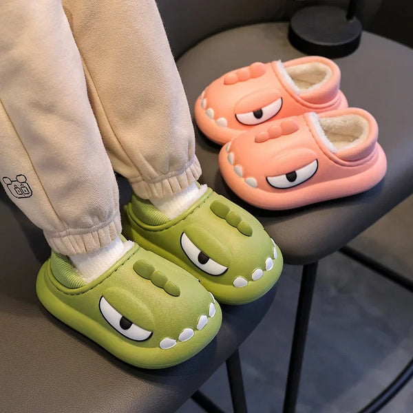 Vinterplyschtofflor med Dinosaurtema